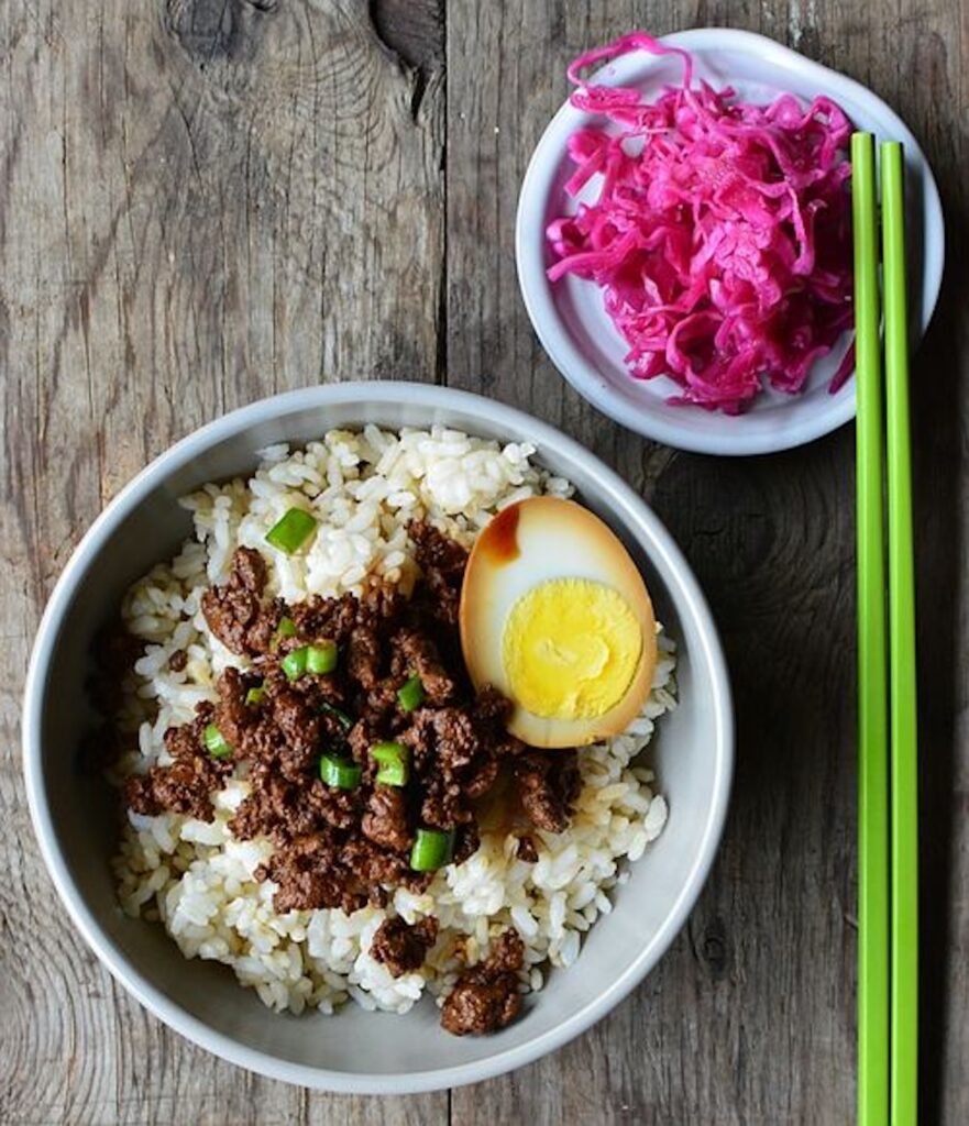taiwanese lu rou fan meat sauce
