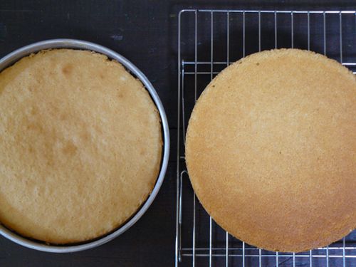 Coconut-cake-baked