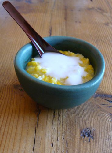Corn and coconut sweet soup (che bap)