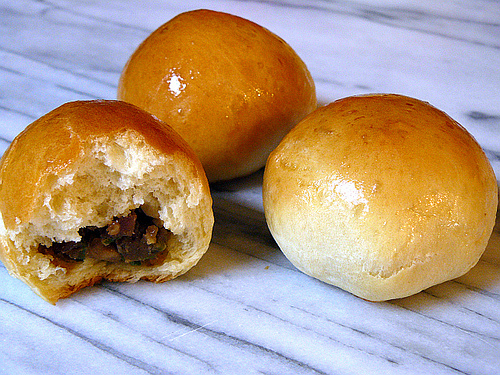 Baked filled buns (bao)