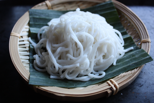 Homemade bun rice noodles