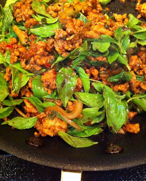 Thai-chicken-lemon-basil-skillet