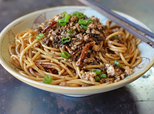 Meatless-dan-dan-noodles