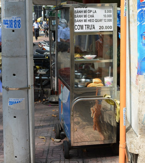 Banh-mi-cheap-saigon