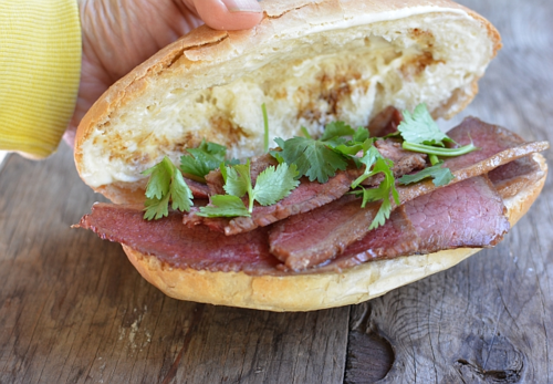 Banh-mi-corned-beef-in-bread