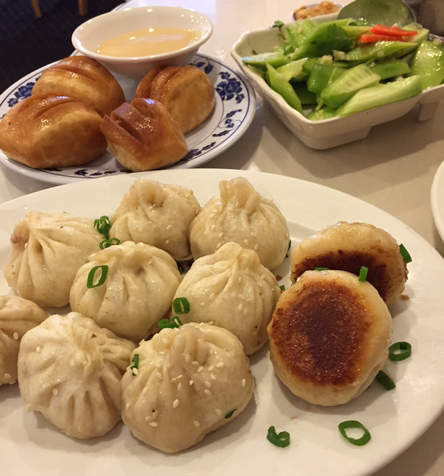 Dim-sum-shanghai-buns