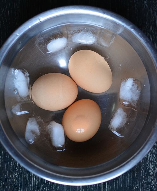 Eggs-iced-down