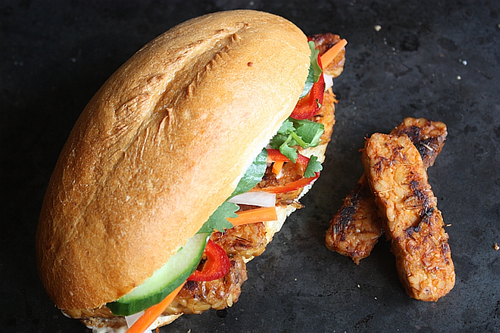 Ch8-Sriracha-tempeh-banh-mi