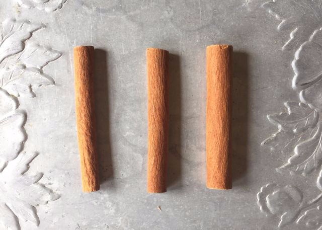 Cinnamon-stick-zing
