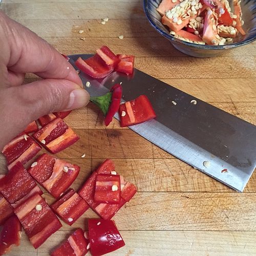 Cutting-chiles