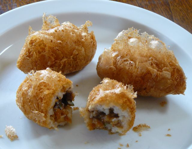 Dim-sum-taro-puff