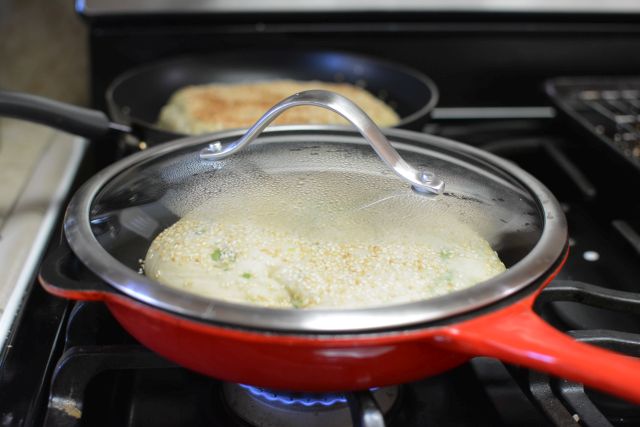 Scallion-bread-cooking