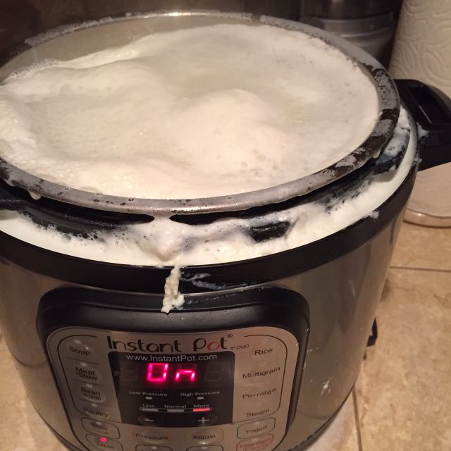 Instant-pot-yogurt-boilover