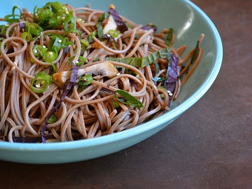 Asian cold noodle recipes -- Soba Noodles with Herbs and Seasoned Soy Sauce