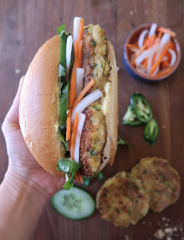 crab cake banh mi