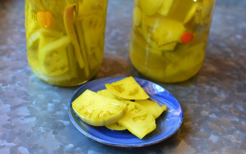 green tomato lemongrass pickle