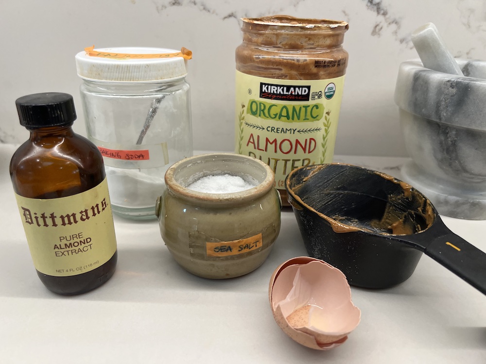 almond cookie ingredients