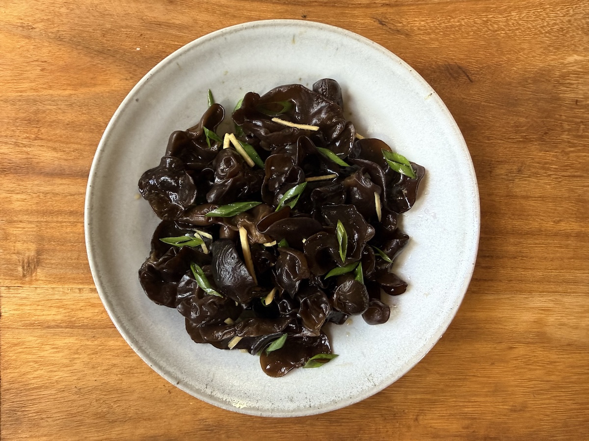 Insalata di funghi orecchio di legno taiwanese