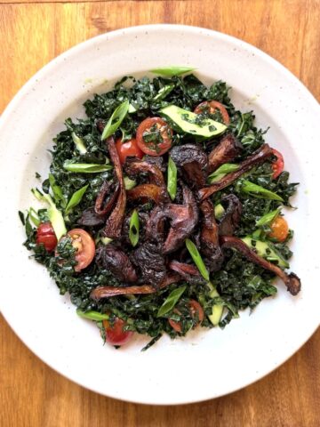 kale and shoyu roasted mushroom salad