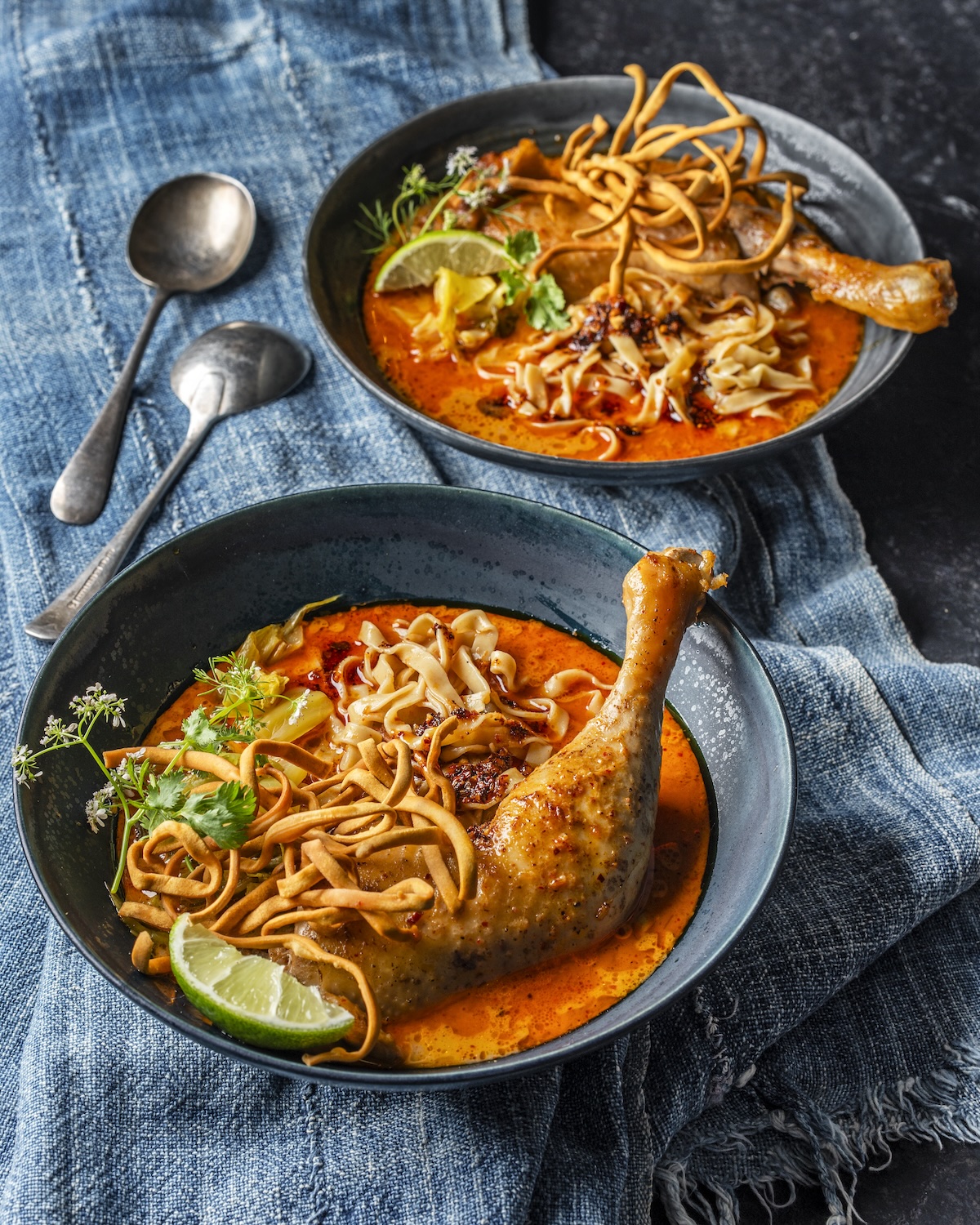 cooking thai kao soi
